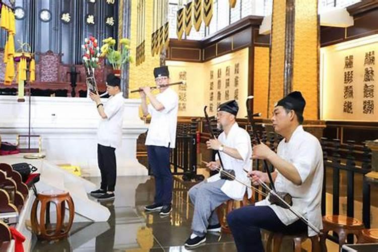 属羊的女人和什么属相最配 属羊和属什么的最合适