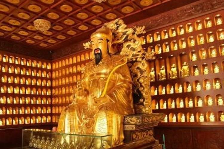 梦到别人说自己怀孕是什么意思？