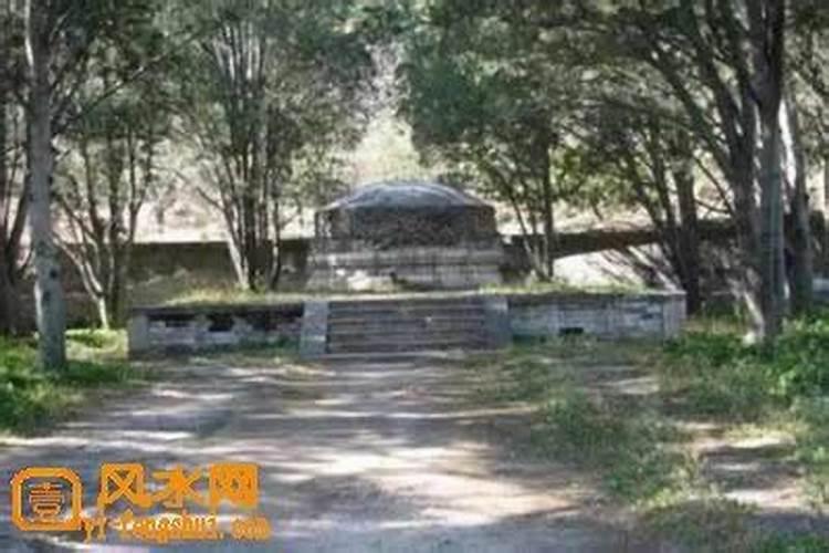 梦到坟地什么意思啊