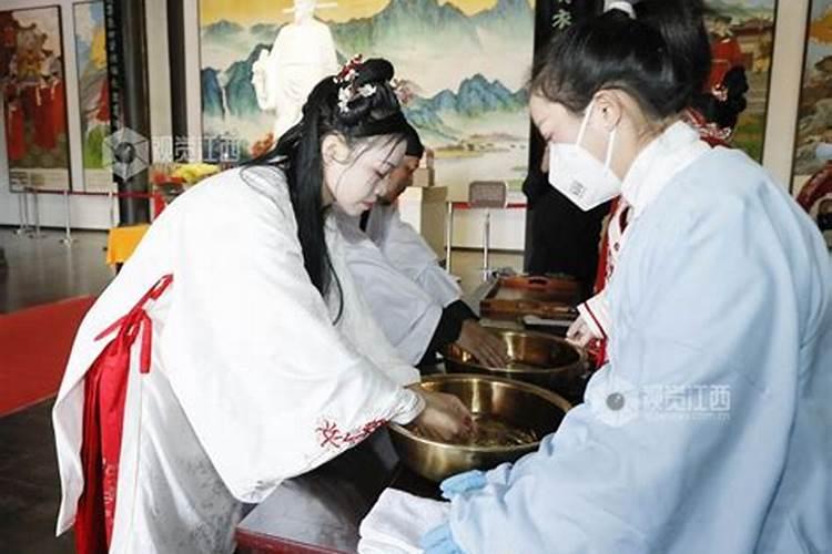 福清人大年初一是先吃面还是先喝面汤呢？