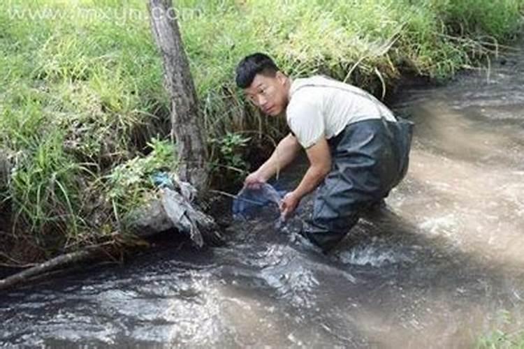 女人梦见针连着线预示什么意思
