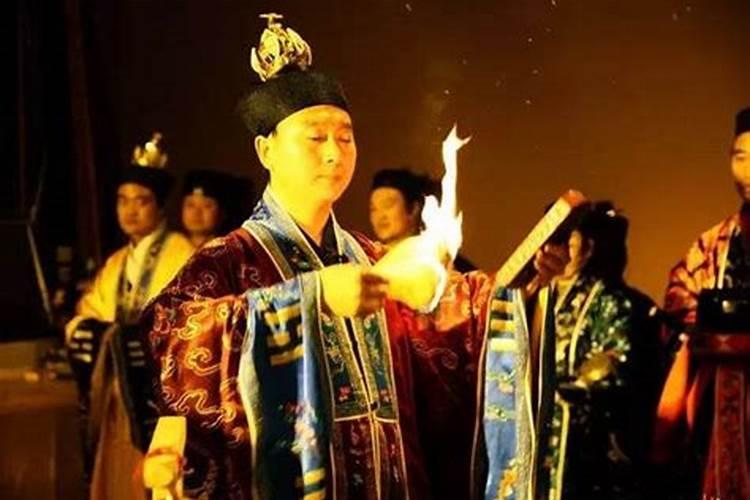 属羊犯太岁佩戴什么最适宜？