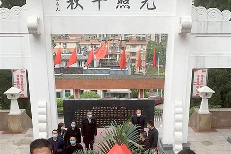 梦见开垦荒地