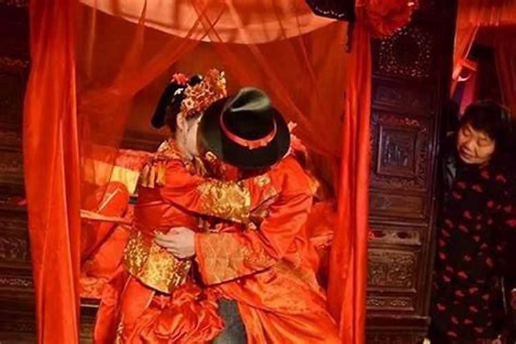 梦见被蛇追咬是什么预兆周公解梦