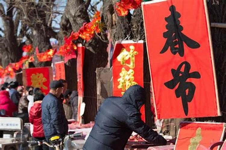 新年吃的饺子与抄手有什么区别？