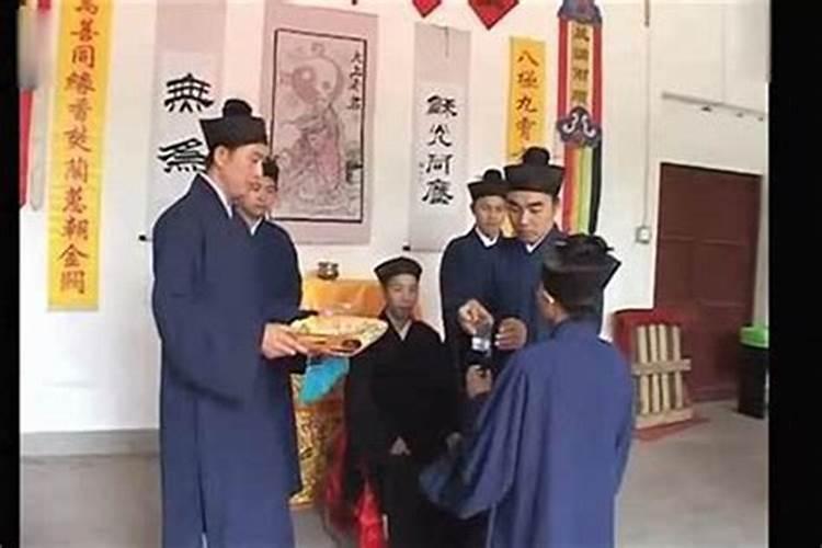 天秤女的发财方位