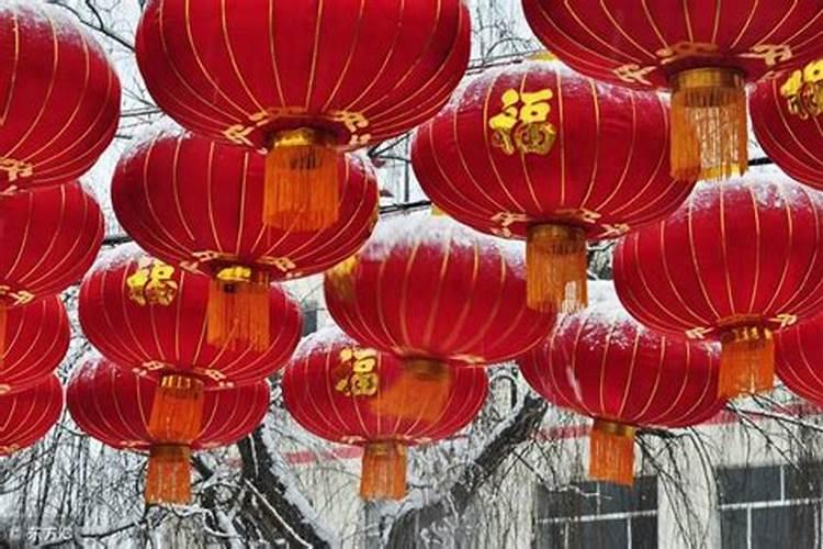 天快良时梦到死去的人又死了一回,哭醒了,什么意思啊