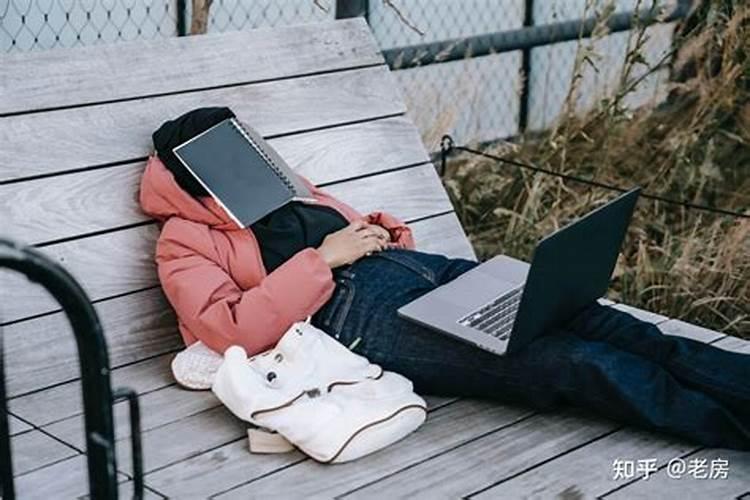 属鸡戴什么辟邪最旺运