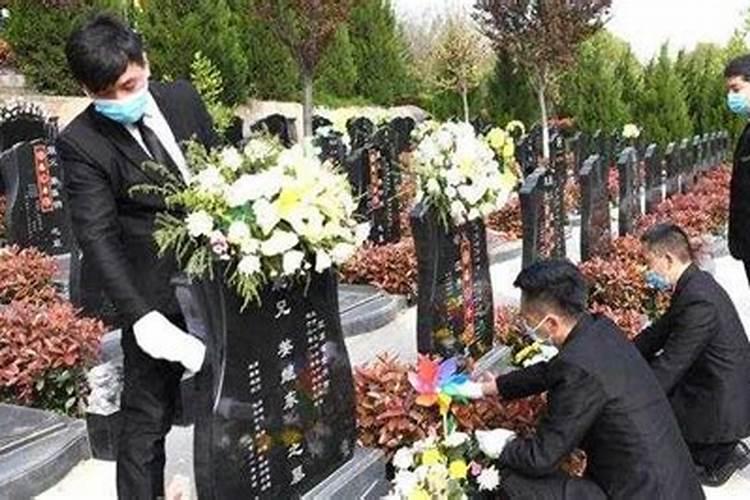 老人说如果你经常梦到一个人是什么征兆？