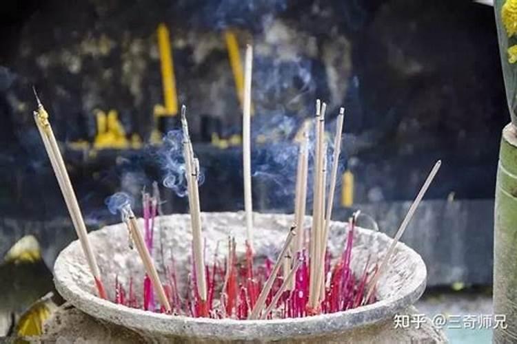 正月十五在家烧几根香