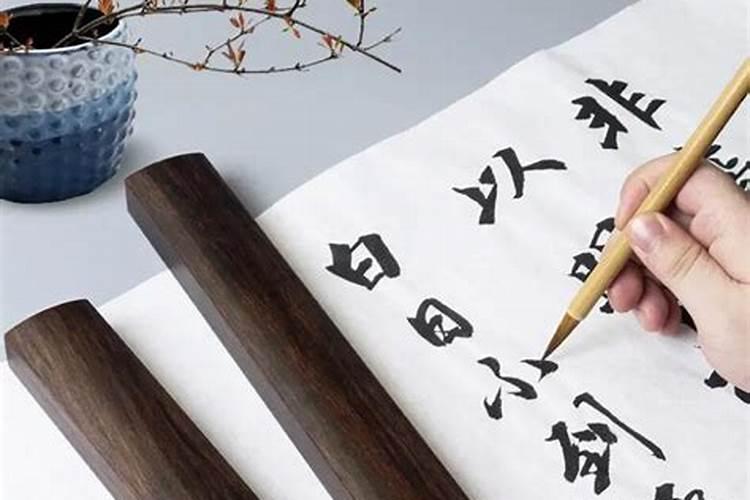 八字中的正官、偏印、偏财、食神都代表着什么？