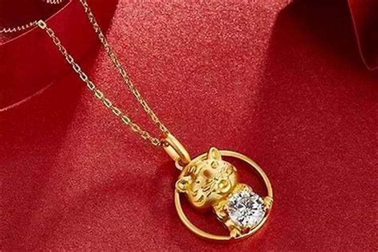 结婚十五年老公不愿意办结婚证老婆可以去告他吗？