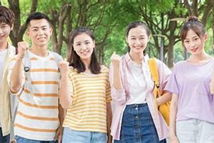 77年的蛇2025年运势和财运怎么样