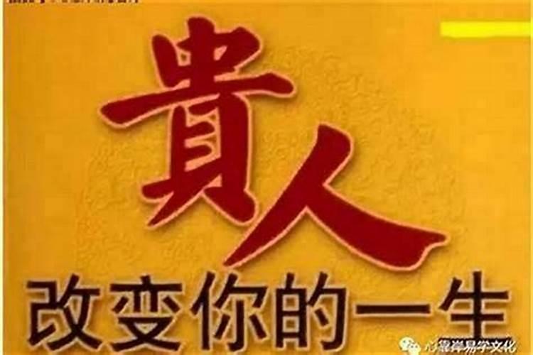 梦见自己被困在洪水中