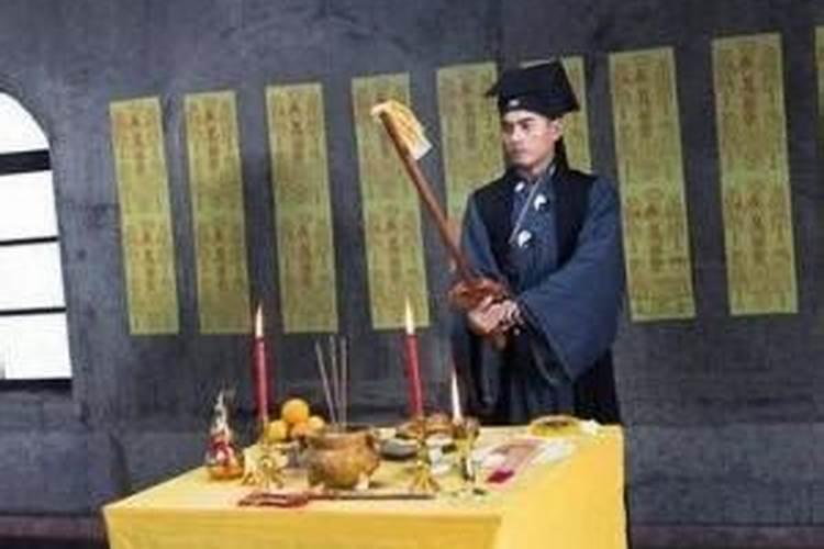 为什么会有鬼节的？？中国的鬼节是几月几号的？