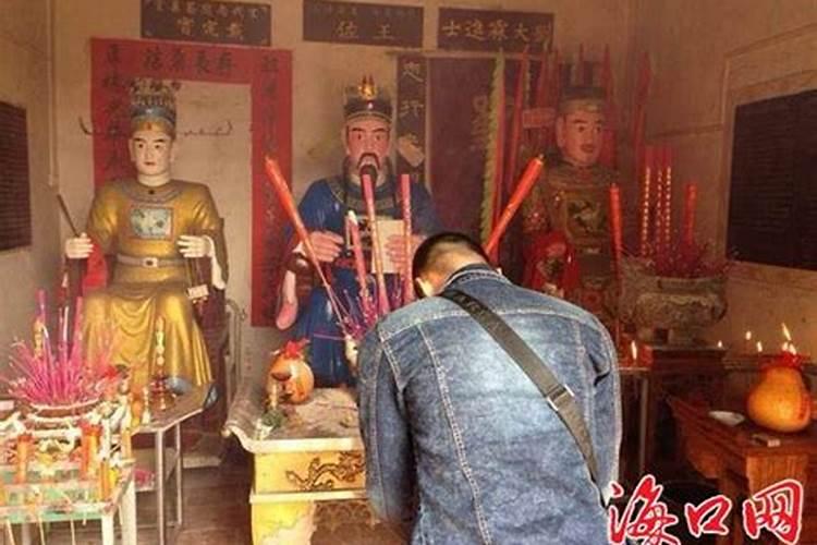 梦见看别人钓鱼是什么预兆