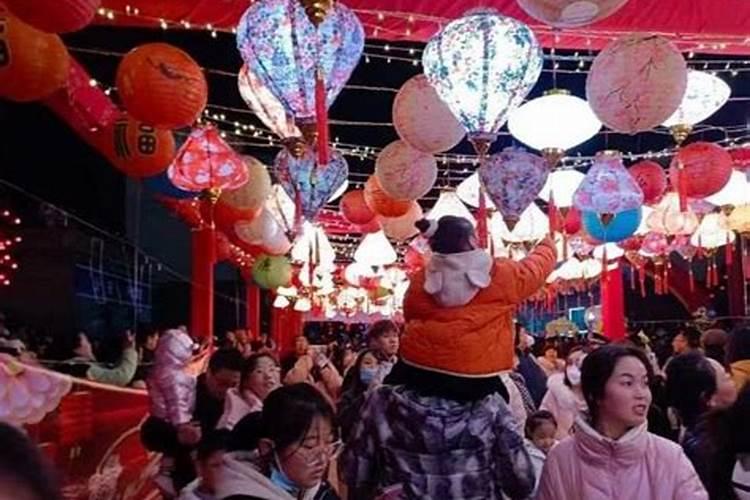 1991年农历9月初2上午11点左右出生,求生辰八字