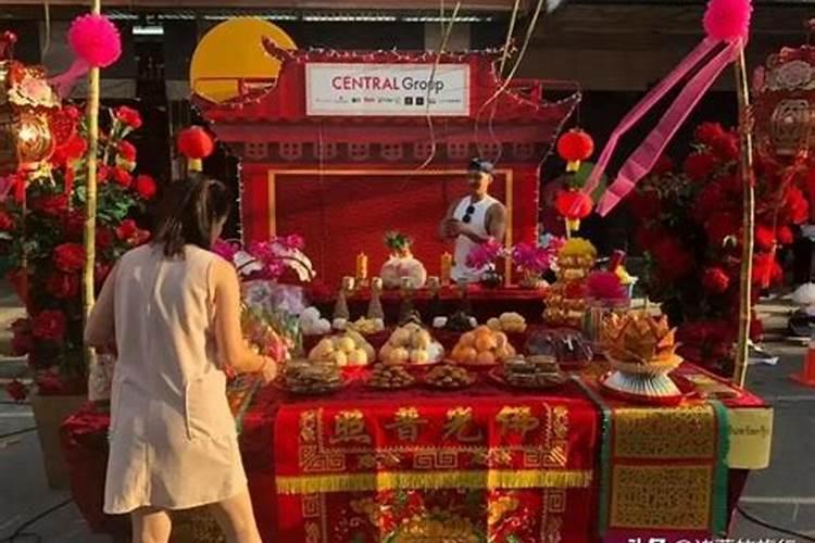 属鸡今年运势2025年多大