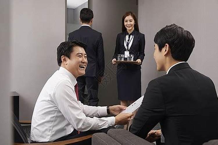 梦见和老板在一起说话的预兆