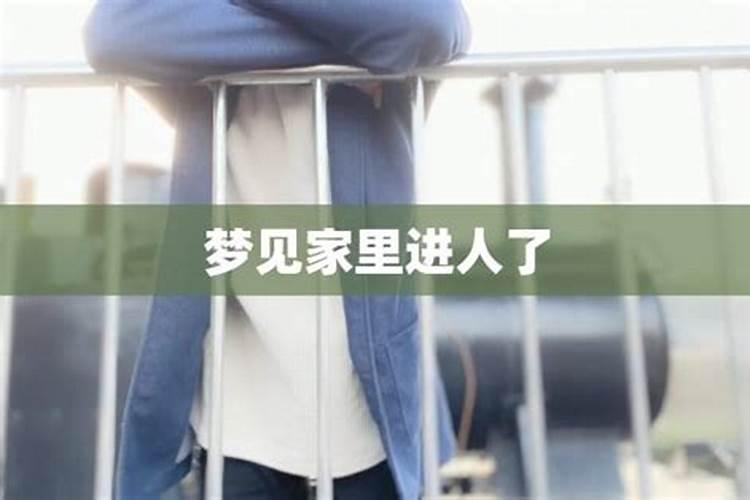2025年11月24号阴历十月初十出生的男孩生辰八字起名