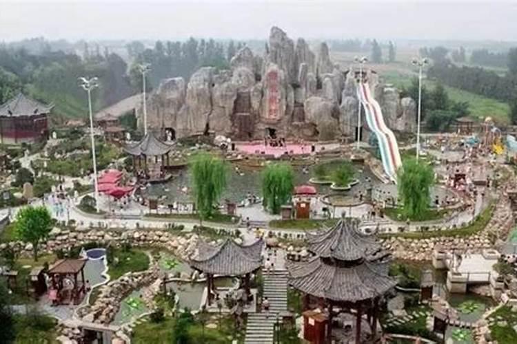 梦见和老板说话,并且两人都笑了是什么意思？