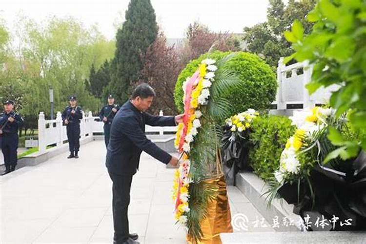 清明节去开封刘少奇参观能献花篮吗？