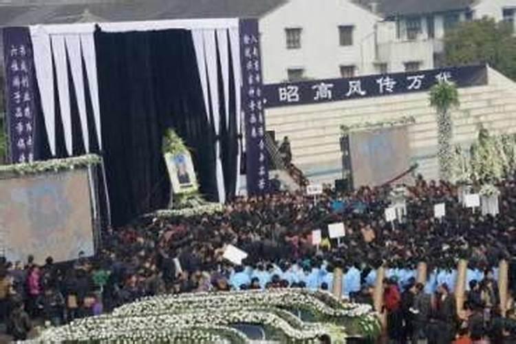 梦见要去拜祭去世的舅舅的预兆