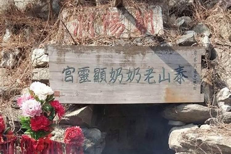 梦见死去的亲人活着还跟我说话