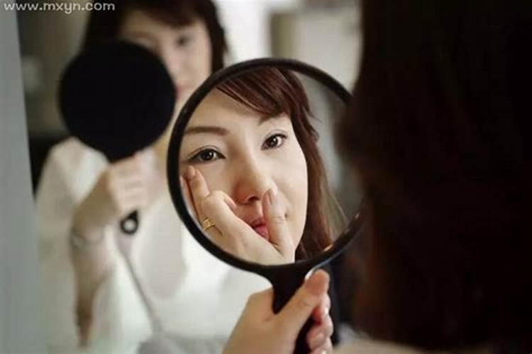 梦里看清脸的是阴桃花吗