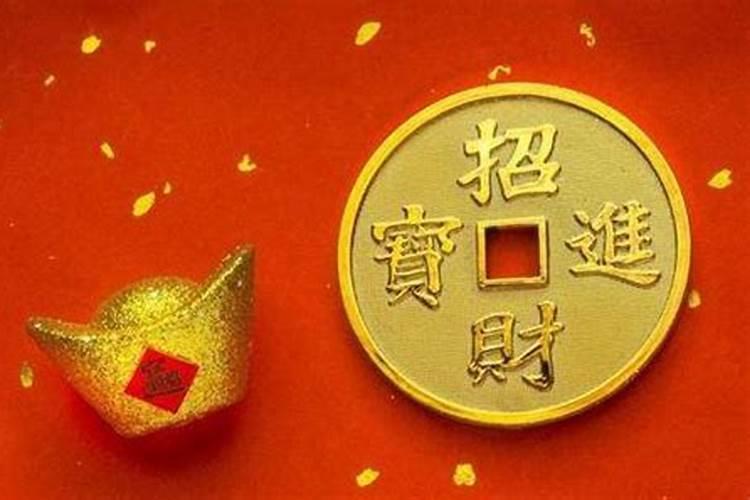 梦见好多老鼠满地跑是什么意思