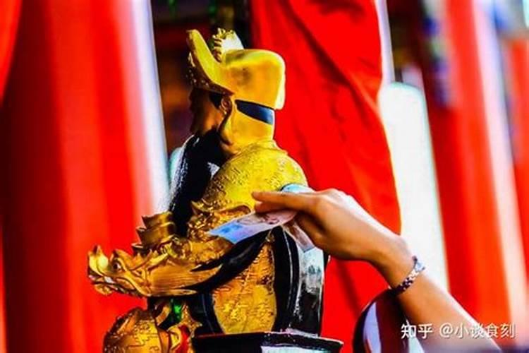 82年的狗在2025年财运怎么样？