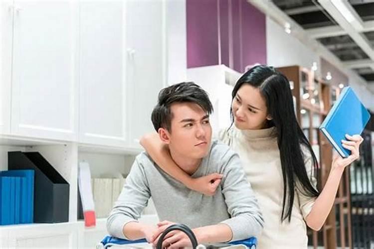 梦见和陌生女子在一起暧昧的预兆
