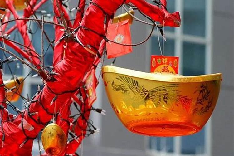 2025年蛇年最旺颜色