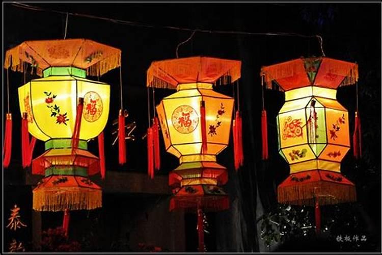元宵节的街上,花灯样式繁多,有什么？