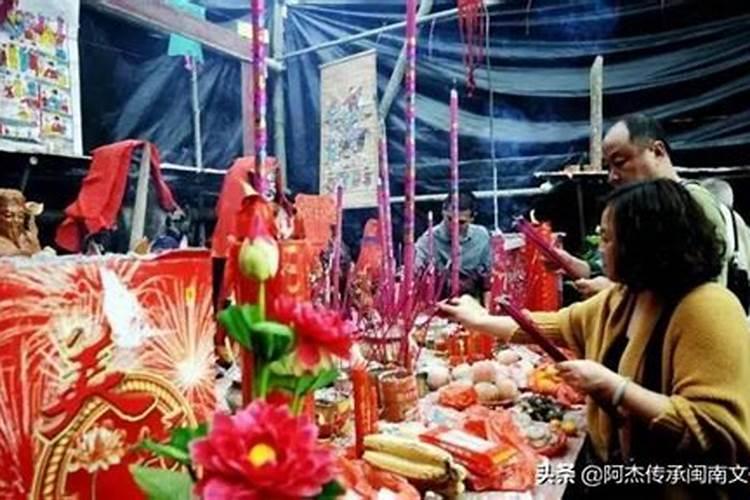 农历七月十五出去烧纸可以带小孩子吗？