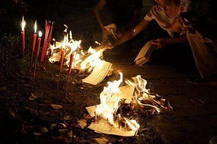 2025年春节初几出门吉利