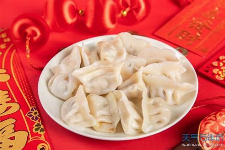梦见美女要请我吃饭的预兆