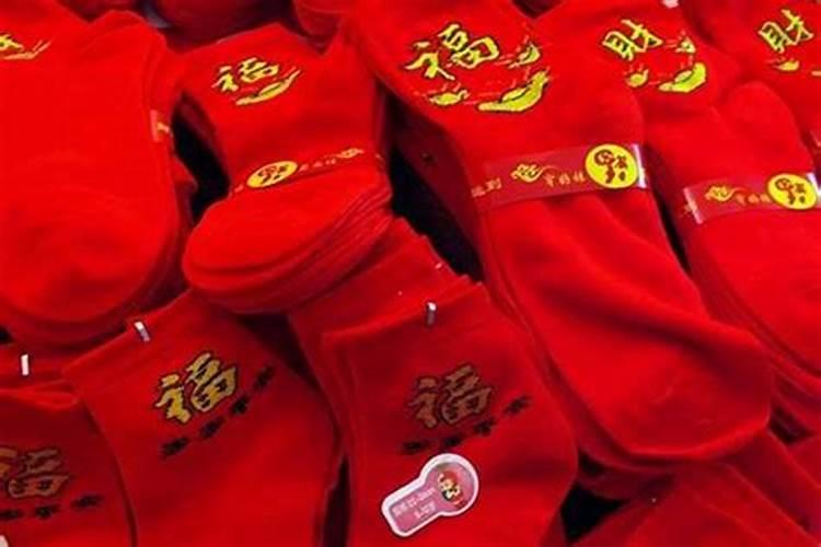 如何通过八字判断职业发展方向？