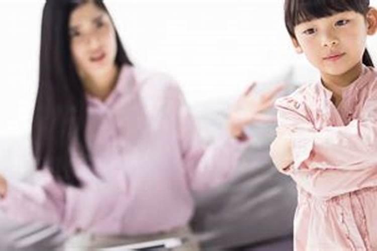 梦见妈妈因为吵架哭泣有什么预兆？是什么意思？