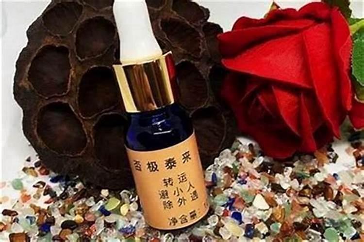 朱砂化太岁辟邪戴哪个手？你戴对了吗？