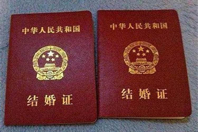 哪本佛经关于讨债还债的,(父子间的最好)最好复制详细内容