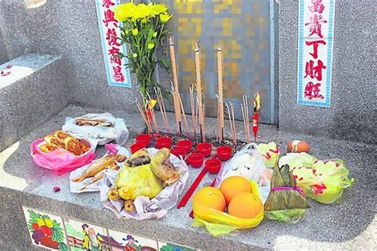 梦见去世的爷爷和我讲话给我钱