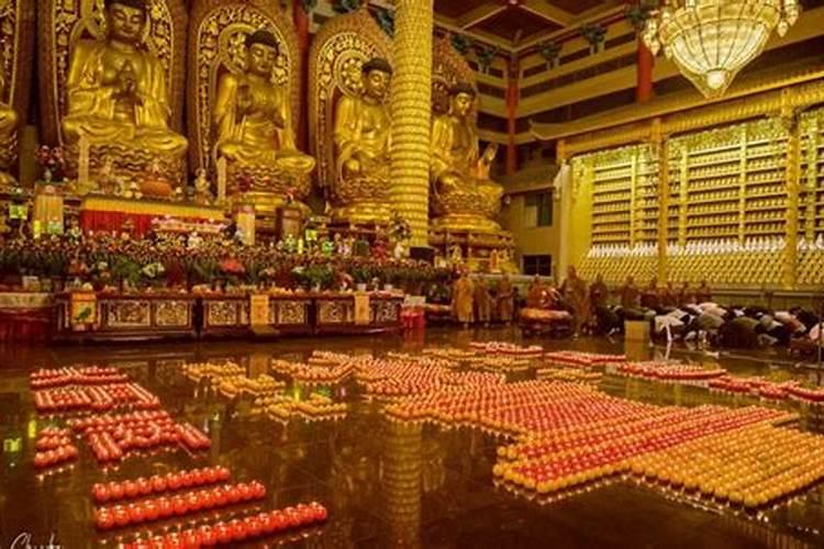 请问有谁知道现在普陀山寺庙的佛事价格,比如法雨寺？最好要全一点的...