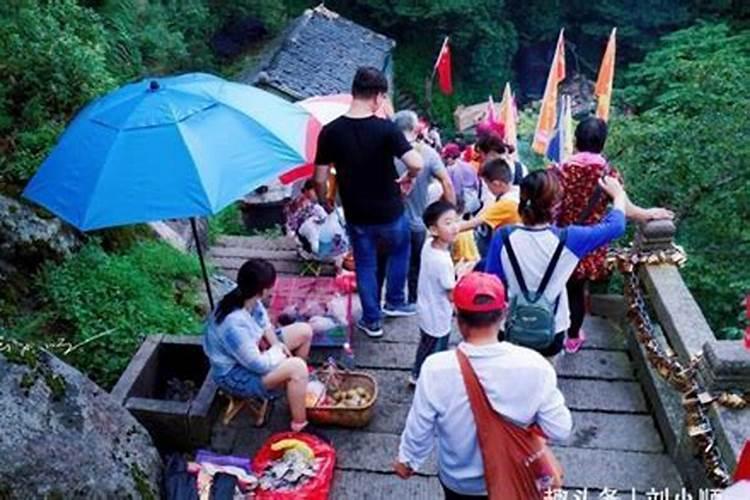 属虎的2025年犯太岁吗