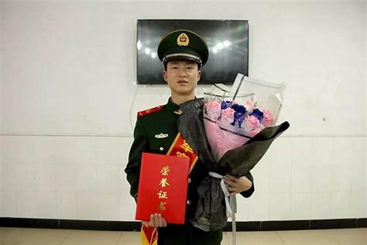 梦见自己和前男友调情