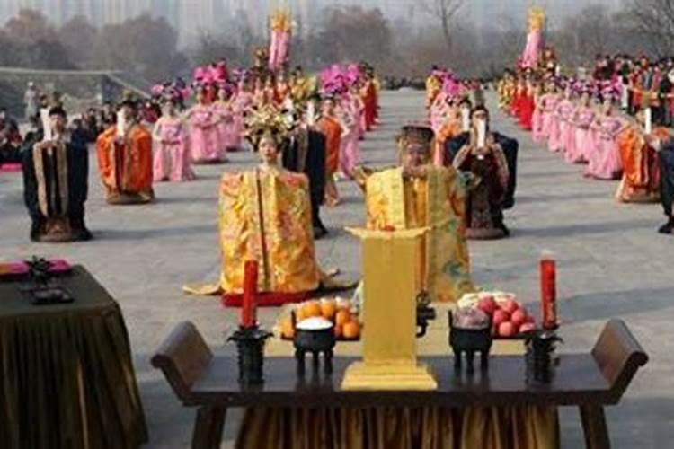 今天冬至,给已故亲人烧纸有什么讲究？