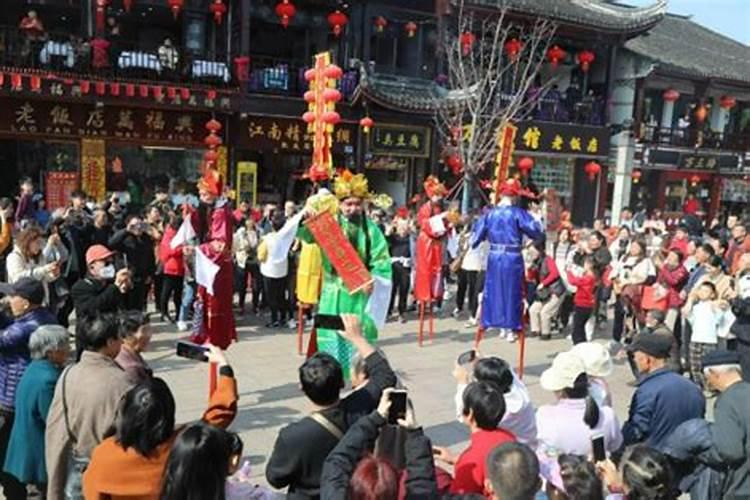 卯木与戌土到底是相合还是相克？