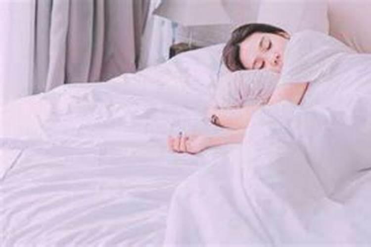 梦见和仇人在一起说话是什么意思