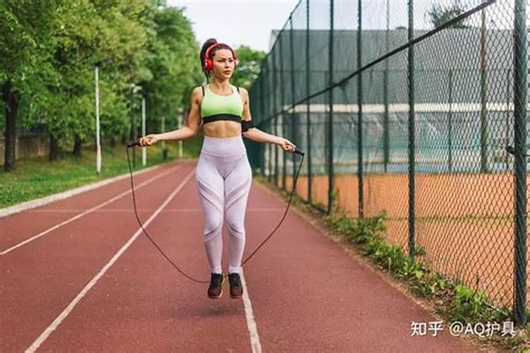 清明上坟怎样填土才能改运