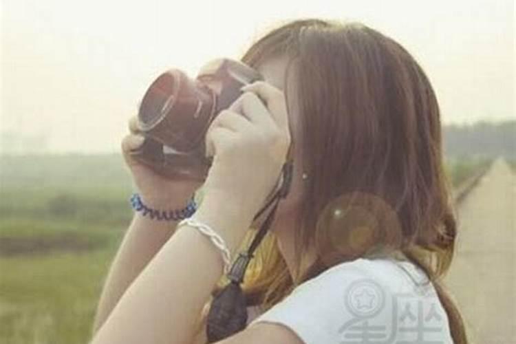 梦见自己女儿掉水里了又救上来了